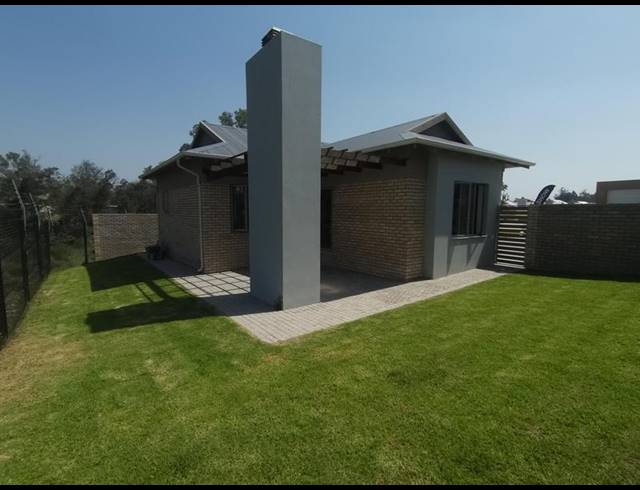 3 BEDROOM HOUSE FOR SALE IN HANSMOESKRAAL